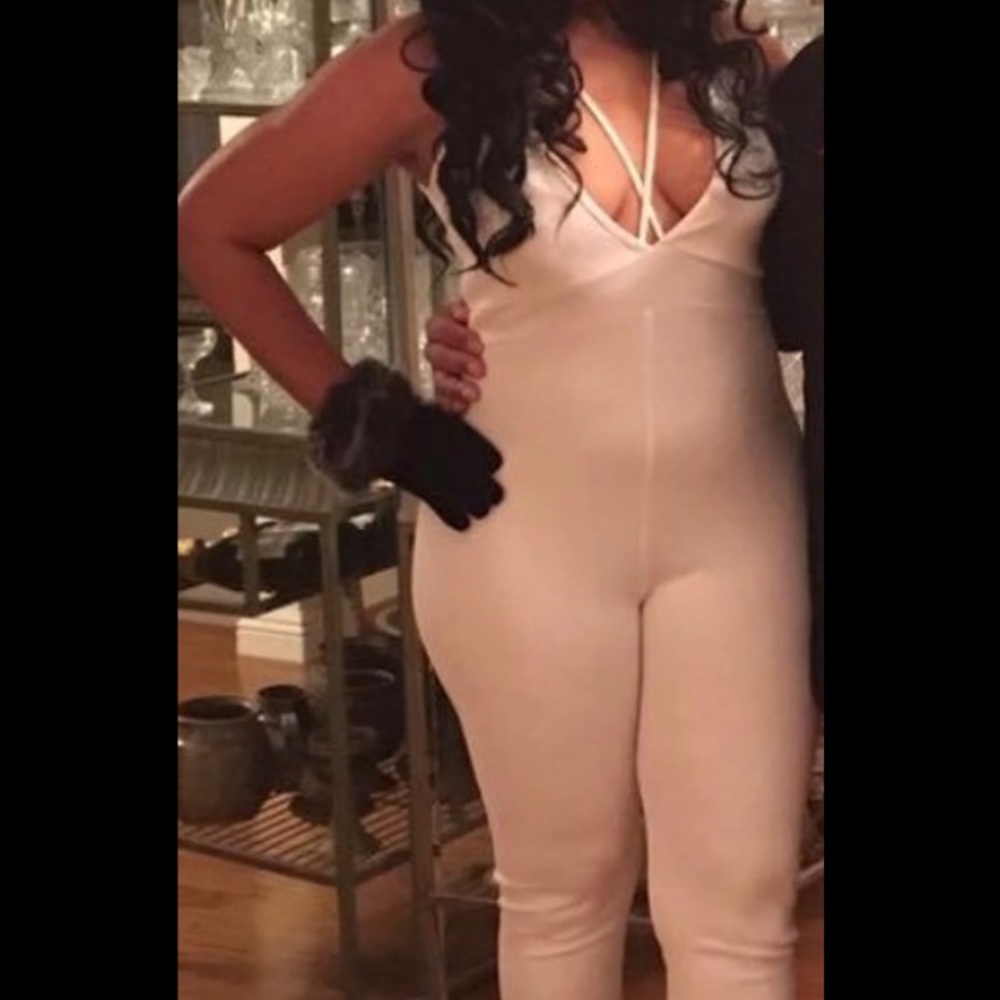 Stunning White Pants Jumper